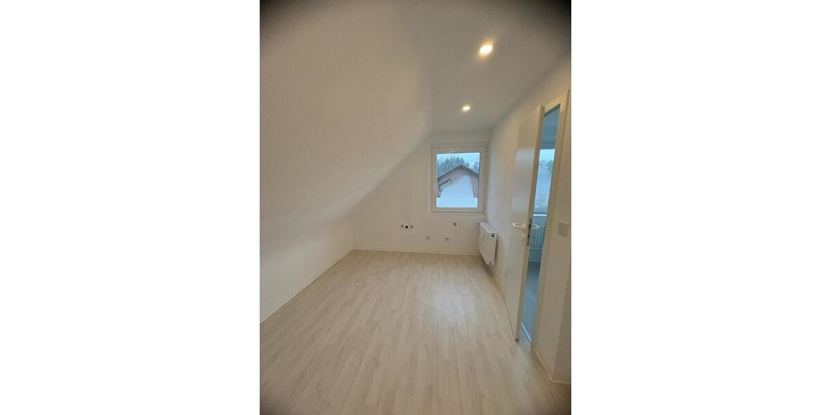 Dachgeschoßwohnung Neunkirchen Kohlhof - 1 Zimmer, 40 m&sup2;, 530&euro; | Angebot:19596453