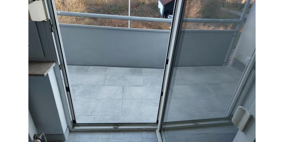 Etagenwohnung Saarbrücken Neue Bremm - 3 Zimmer, 82 m&sup2;, 195.000&euro; | Angebot:24778341