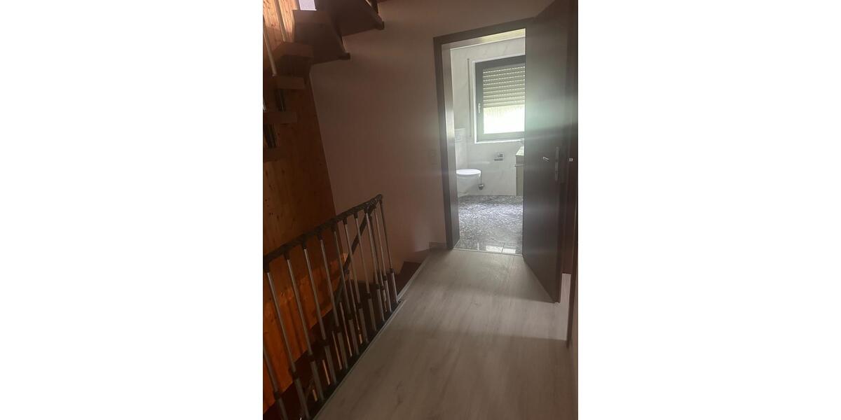 Einfamilienhaus Saarbrücken Dudweiler - 5 Zimmer, 150 m&sup2;, 250.000&euro; | Angebot:26613240