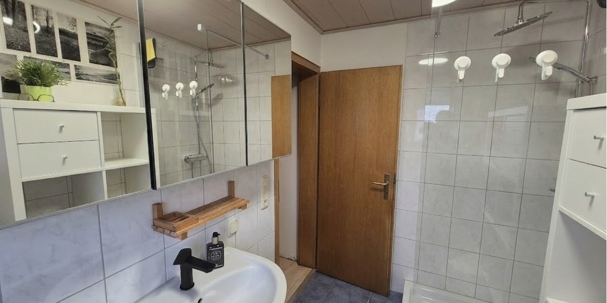 Ihr Hausprojekt in Illingen – Platz für 1–2-Familien mit Garten, Modernisierung bereits gestartet - Einfamilienhaus Illingen | Angebot:25479862