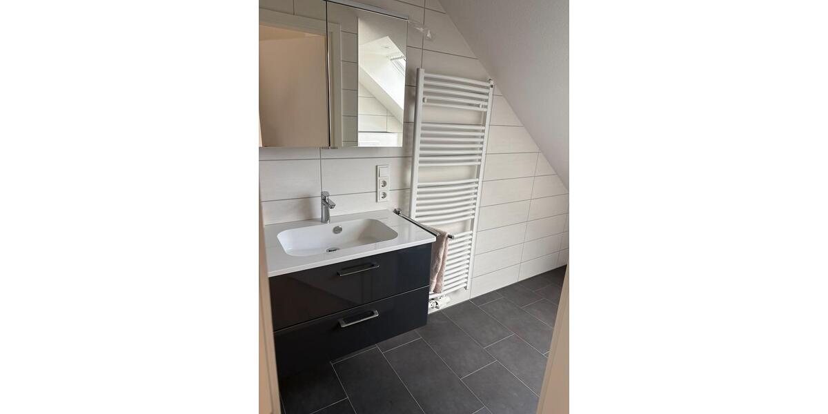 Dachgeschoßwohnung Saarlouis - 3 Zimmer, 80 m&sup2;, 770&euro; | Angebot:25945411