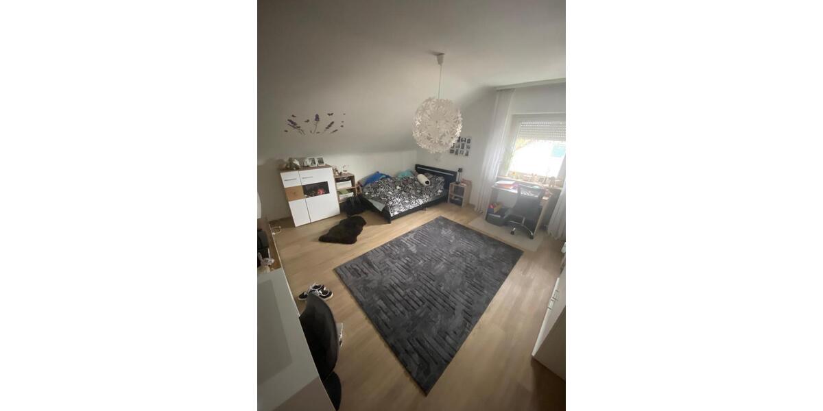 Etagenwohnung Saarbrücken Bischmisheim - 3 Zimmer, 85 m&sup2;, 700&euro; | Angebot:26698506