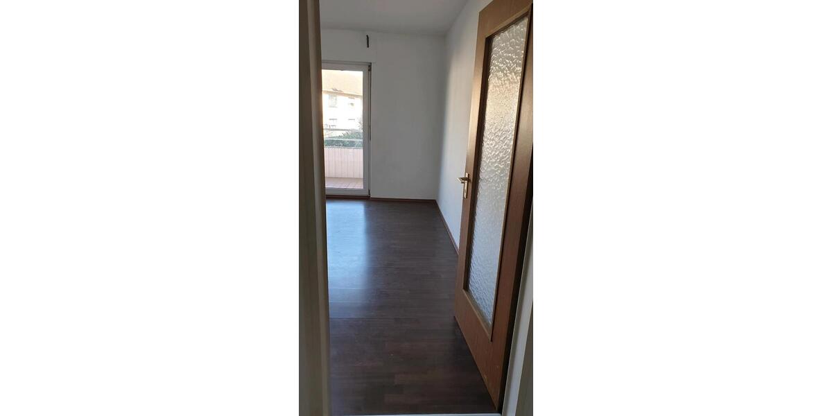 Etagenwohnung Saarbrücken Dudweiler - 1 Zimmer, 50 m&sup2;, 400&euro; | Angebot:25364538