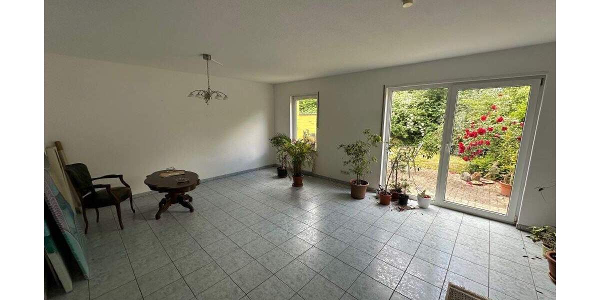 Reihenmittelhaus Saarbrücken Bübingen - 4 Zimmer, 133 m&sup2;, 235.000&euro; | Angebot:25746403