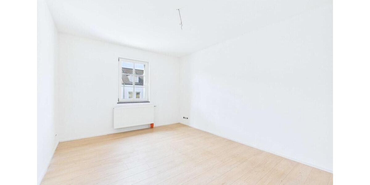 Etagenwohnung Saarlouis - 3 Zimmer, 117 m&sup2;, 1.150&euro; | Angebot:25782412