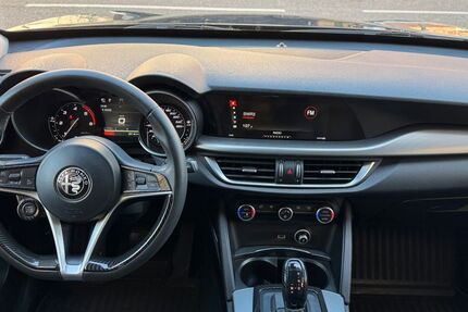 Alfa Romeo Stelvio 130.500 km 16.000 &euro; Völklingen 66333