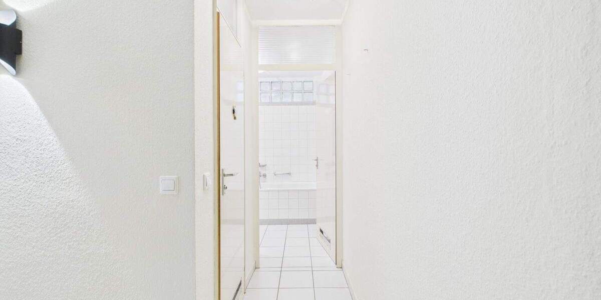Etagenwohnung Saarbrücken Eschberg - 3 Zimmer, 80 m&sup2;, 168.000&euro; | Angebot:25666421