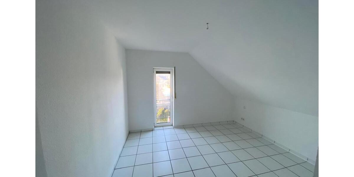 Dachgeschoßwohnung Saarbrücken Brebach-Fechingen - 2 Zimmer, 51 m&sup2;, 149.900&euro; | Angebot:24545323