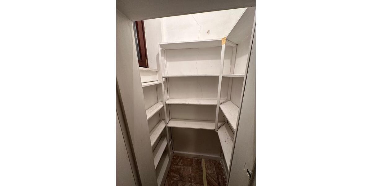 Etagenwohnung Saarbrücken Brebach-Fechingen - 4 Zimmer, 85 m&sup2;, 650&euro; | Angebot:25150577