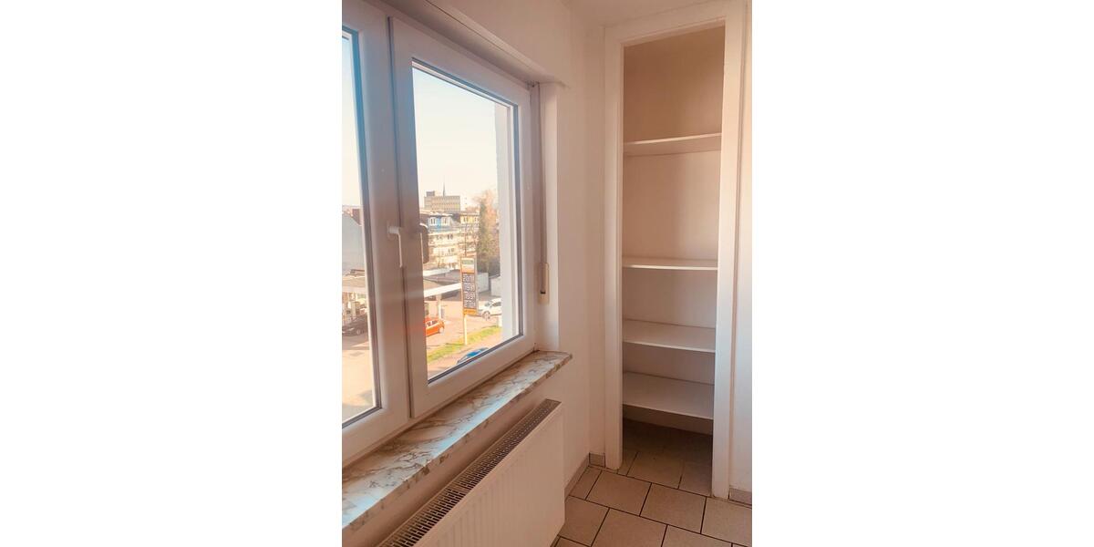 Etagenwohnung Saarbrücken Eschberg - 4 Zimmer, 104 m&sup2;, 880&euro; | Angebot:25877714