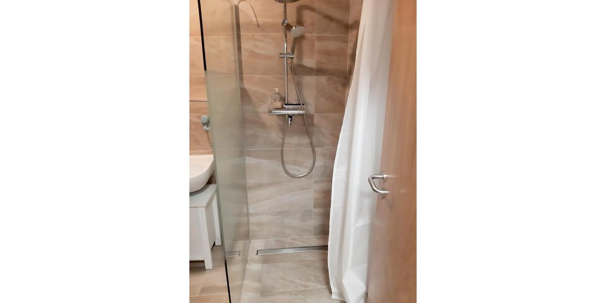 Erdgeschoßwohnung Saarbrücken Neue Bremm - 1 Zimmer, 15 m&sup2;, 350&euro; | Angebot:25869331