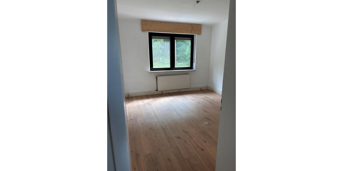 Etagenwohnung Saarbrücken Neue Bremm - 2 Zimmer, 45 m&sup2;, 460&euro; | Angebot:26609520