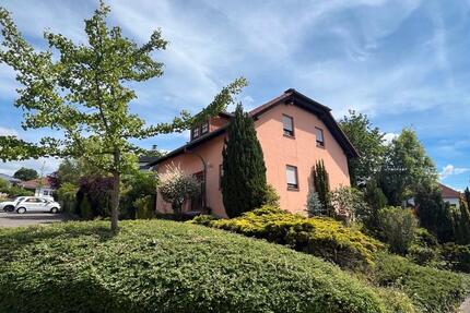 Haus Saarbrücken West - 5 Zimmer, 200 m&sup2;, 550.000&euro; | Angebot:26806875