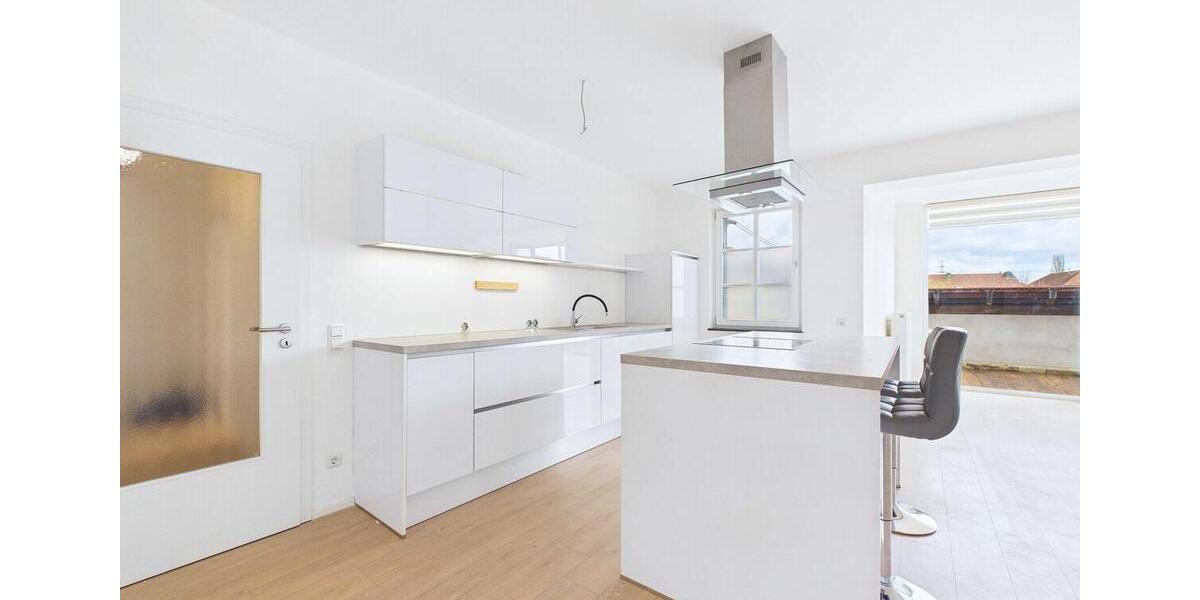 Etagenwohnung Saarlouis - 3 Zimmer, 117 m&sup2;, 1.150&euro; | Angebot:25782412