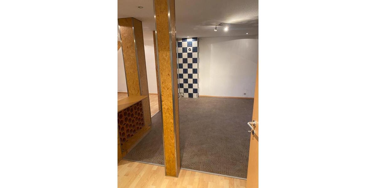 Etagenwohnung Saarbrücken Kieselhumes - 2 Zimmer, 65 m&sup2;, 750&euro; | Angebot:26113143