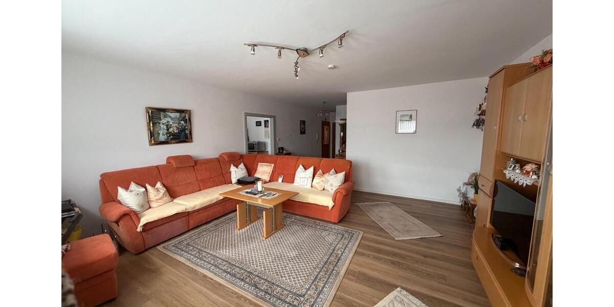 Etagenwohnung Lebach - 4 Zimmer, 98 m&sup2;, 650&euro; | Angebot:26674275