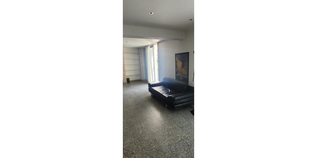 Erdgeschoßwohnung Saarbrücken Eschberg - 1 Zimmer, 60 m&sup2;, 500&euro; | Angebot:24399069