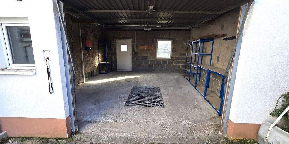 Einfamilienhaus Mandelbachtal Heckendalheim - 8 Zimmer, 180 m&sup2;, 259.000&euro; | Angebot:25677418