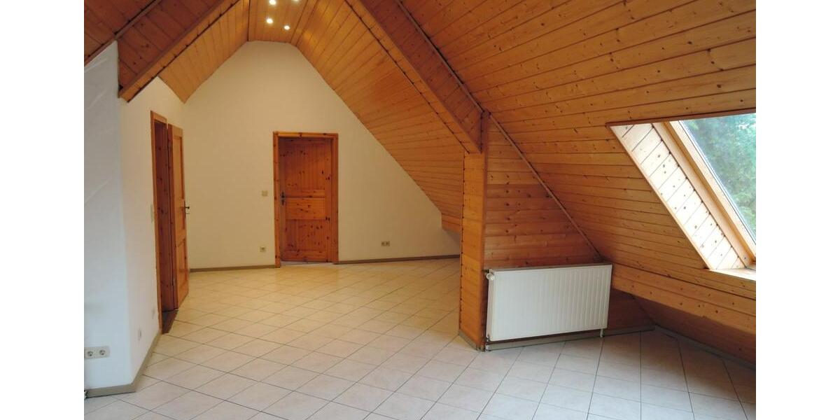 Etagenwohnung Blieskastel - 5 Zimmer, 160 m&sup2;, 650&euro; | Angebot:25843258