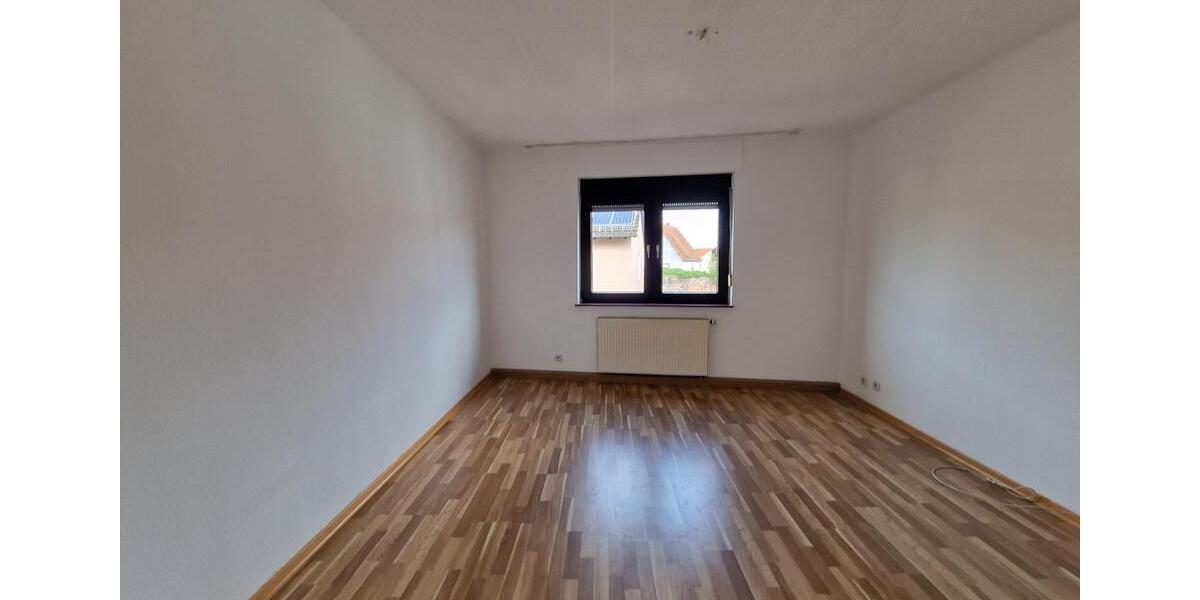 Etagenwohnung Hornbach - 3 Zimmer, 83 m&sup2;, 420&euro; | Angebot:25353599