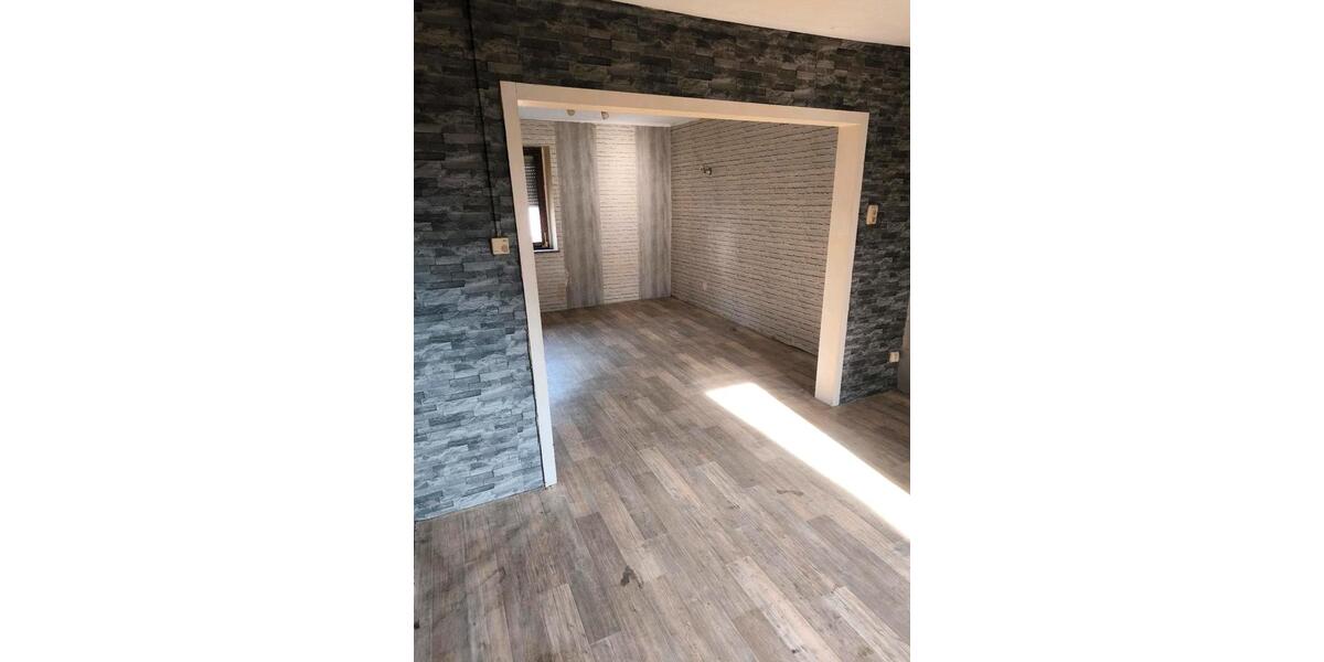 Einfamilienhaus Dillingen (Saar) - 6 Zimmer, 120 m&sup2;, 100.000&euro; | Angebot:24470013