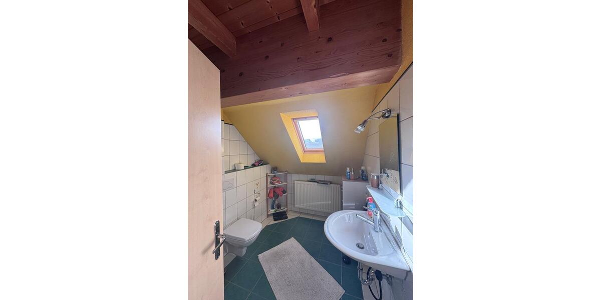 Reihenhaus Eppelborn - 8 Zimmer, 145 m&sup2;, 1.100&euro; | Angebot:26612377