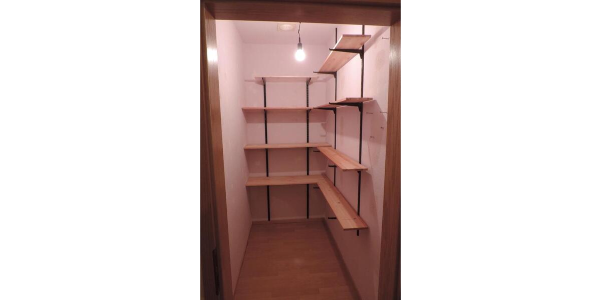 Etagenwohnung Neunkirchen Heinitz - 3 Zimmer, 105 m&sup2;, 750&euro; | Angebot:25933879