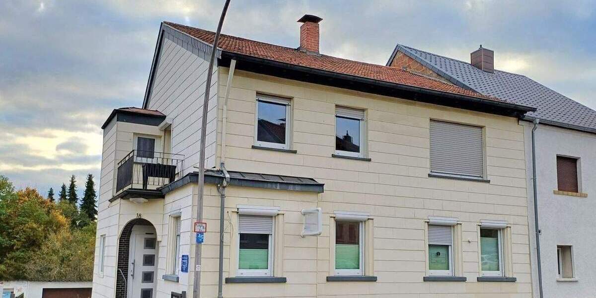 Mehrfamilienhaus, Wohnhaus Sankt Ingbert Rohrbach - 9 Zimmer, 280 m&sup2;, 269.000&euro; | Angebot:25734949