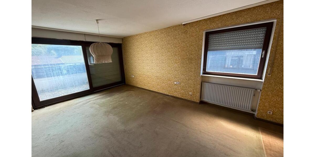 Einfamilienhaus Wadgassen - 11 Zimmer, 270 m&sup2;, 339.000&euro; | Angebot:25323564
