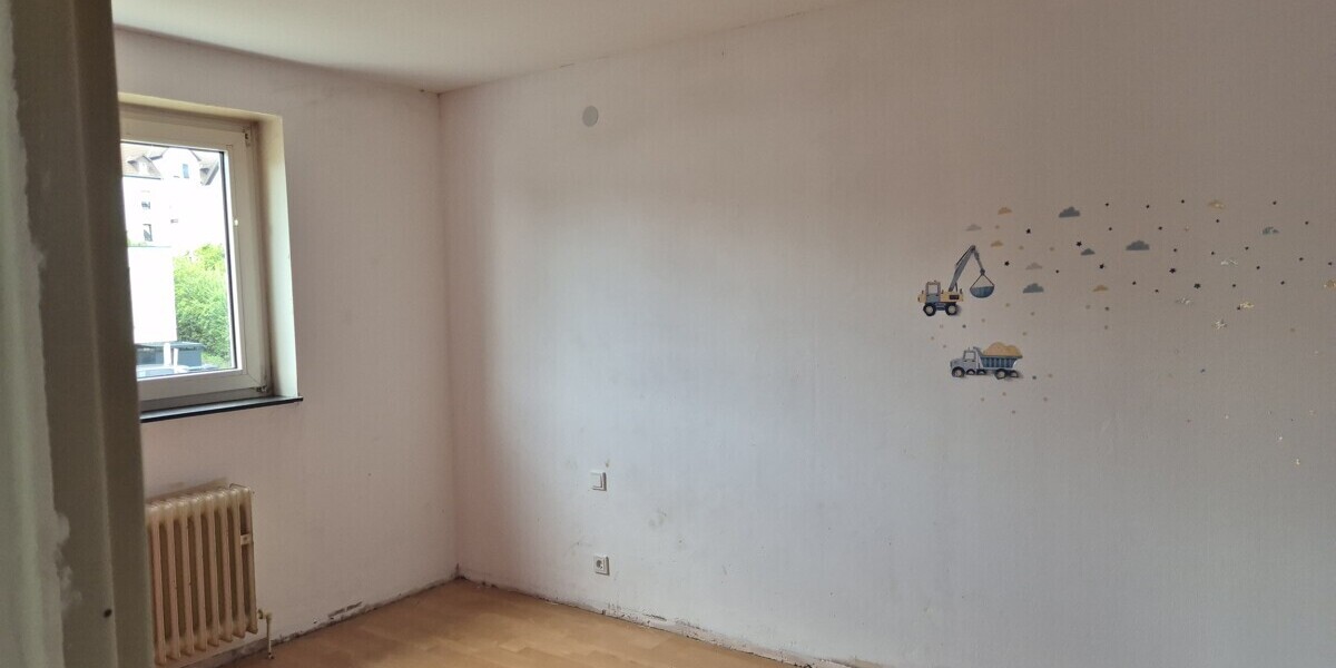 Investoren-Chance & Selbstnutzer-Traum: 3-Zimmer-Sanierungsobjekt in Sulzbach mit Loggia - Etagenwohnung Sulzbach/Saar Saar | Angebot:27270940