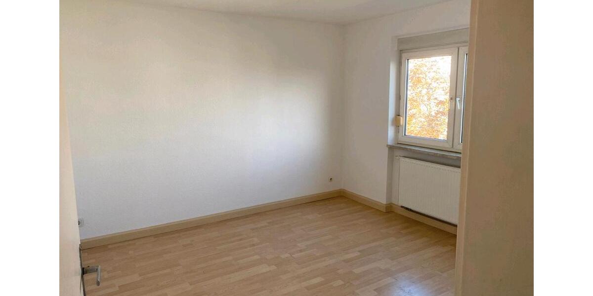 Etagenwohnung Saarbrücken West - 2 Zimmer, 50 m&sup2;, 450&euro; | Angebot:25137776