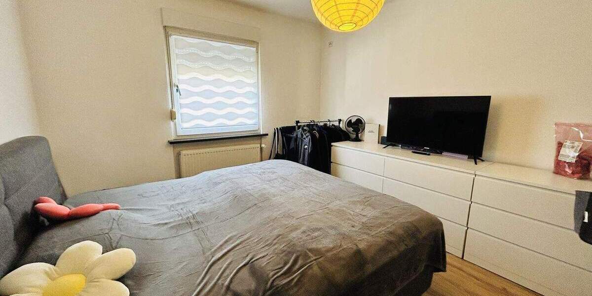 Mehrfamilienhaus, Wohnhaus Neunkirchen Innenstadt - 6 Zimmer, 130 m&sup2;, 219.000&euro; | Angebot:25779641