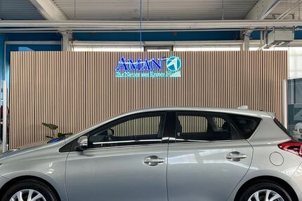 Toyota Auris 83.300 km 9.999 &euro; Beckingen 66701