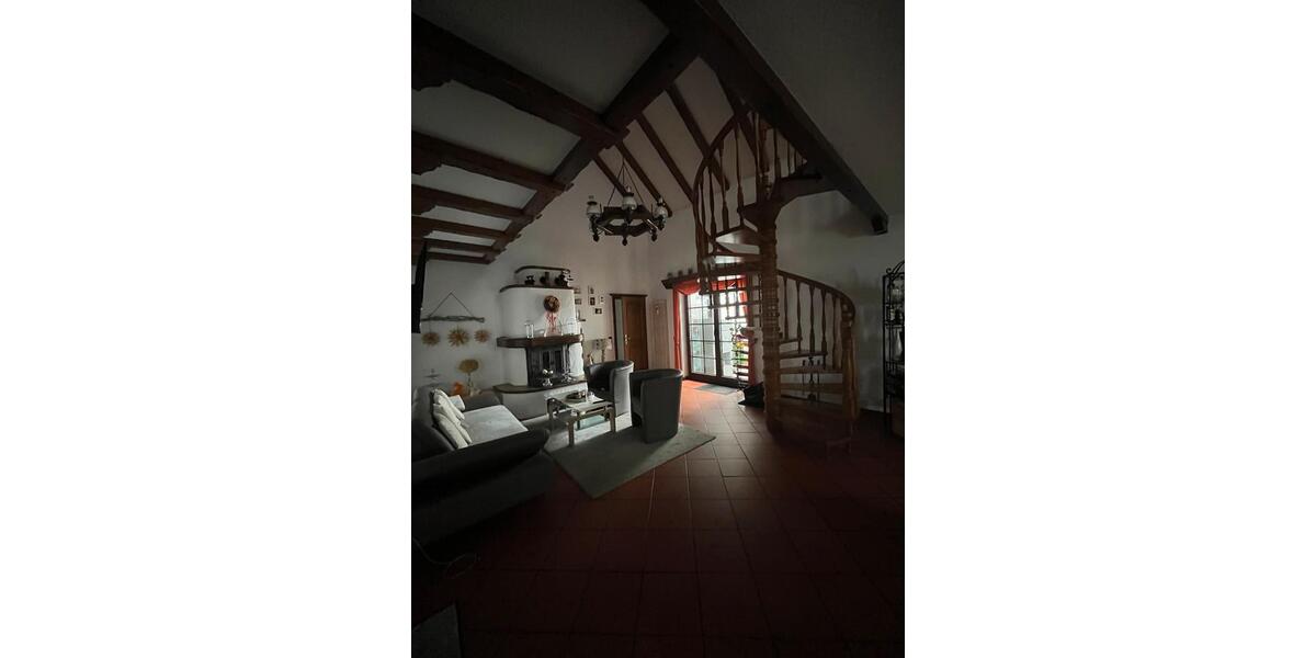 Villa Schwalbach - 8 Zimmer, 400 m&sup2;, 550.000&euro; | Angebot:26676079