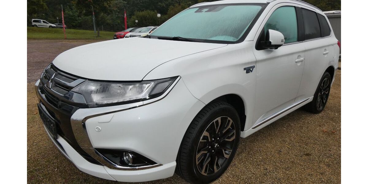 Mitsubishi Plug-in Hybrid Outlander 67.050 km 20.650 &euro; Rehlingen-Siersburg 66780