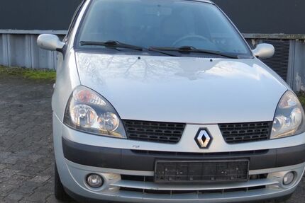 Renault Clio 163.000 km 1.950 &euro; Saarbrücken 66117