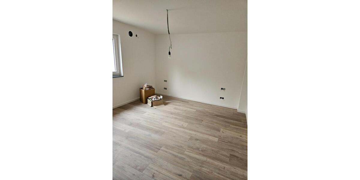 Erdgeschoßwohnung Völklingen - 3 Zimmer, 80 m&sup2;, 700&euro; | Angebot:25079425