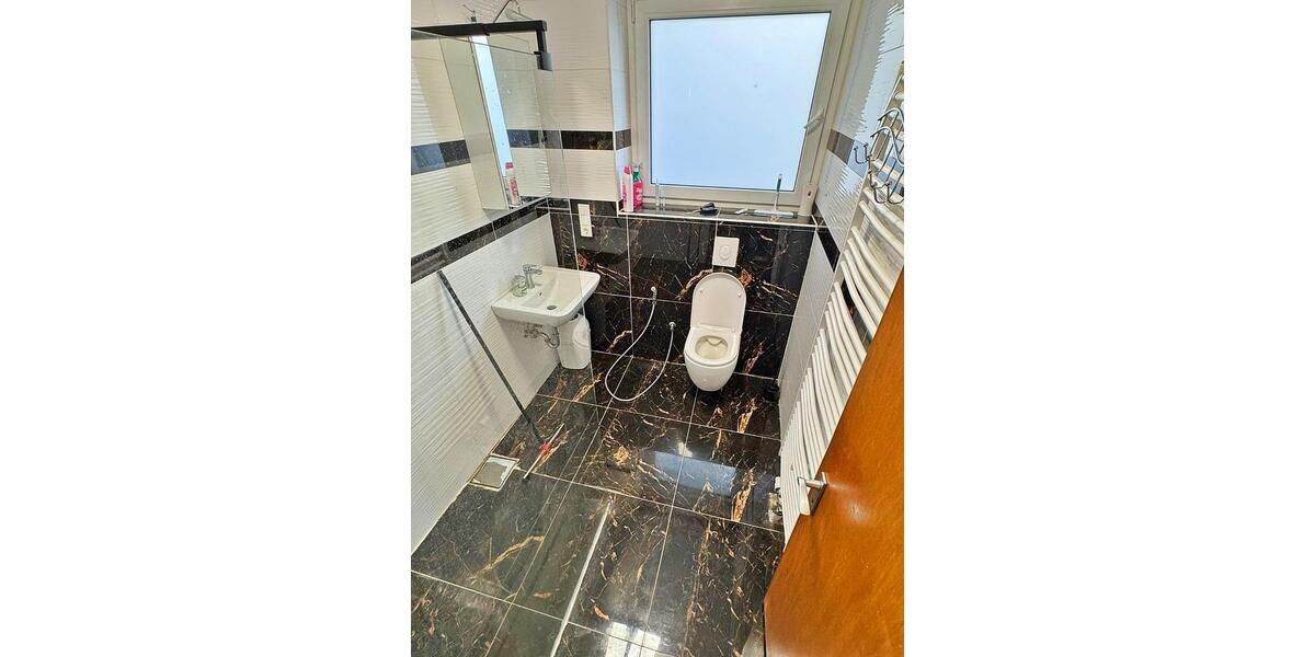 Reihenhaus Saarbrücken St. Arnual - 8 Zimmer, 170 m&sup2;, 319.000&euro; | Angebot:25403151