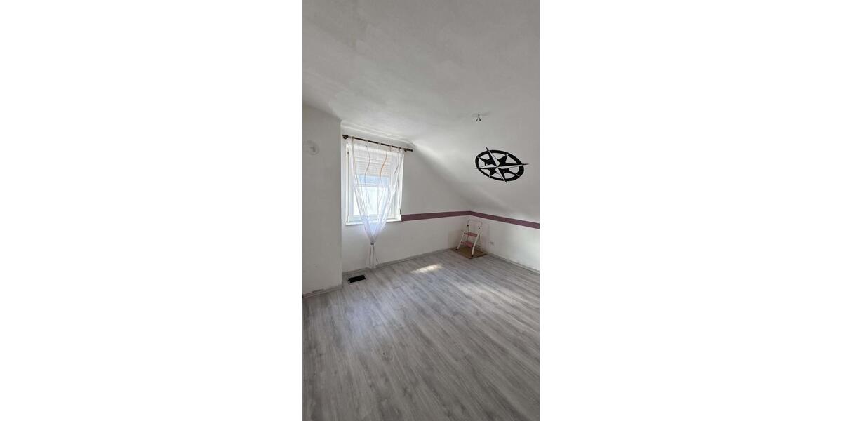 Reihenhaus Saarwellingen - 4 Zimmer, 73 m&sup2;, 85.000&euro; | Angebot:27102512