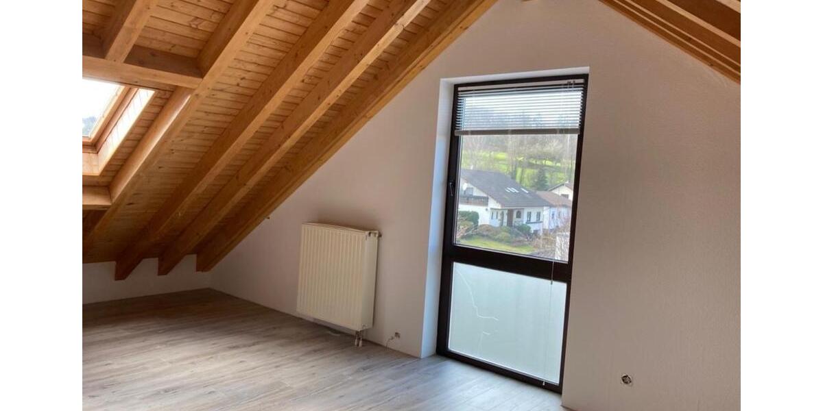 Maisonettenwohnung Marpingen - 3 Zimmer, 150 m&sup2;, 1.290&euro; | Angebot:25874196