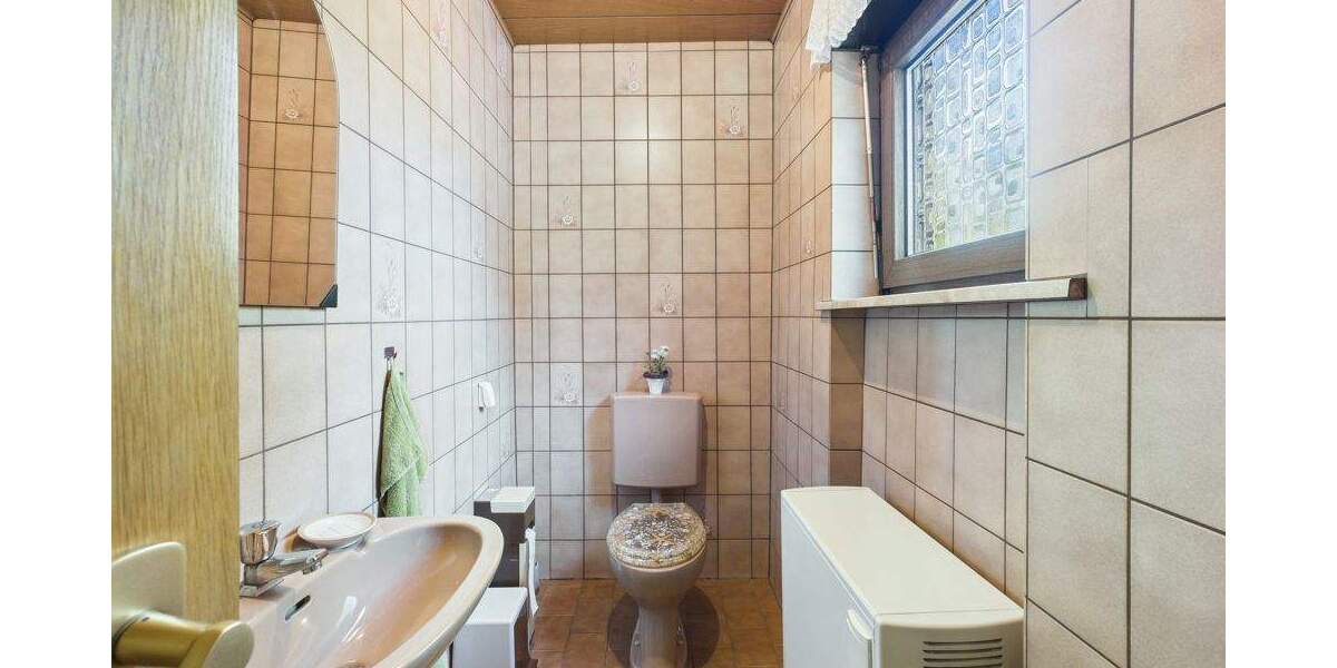 Mehrfamilienhaus, Wohnhaus Quierschied - 9 Zimmer, 234 m&sup2;, 195.000&euro; | Angebot:25799966