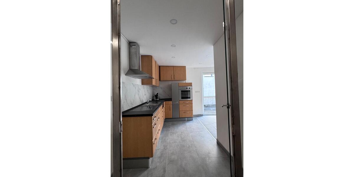 Etagenwohnung Homburg - 2.5 Zimmer, 80 m&sup2;, 700&euro; | Angebot:25905771