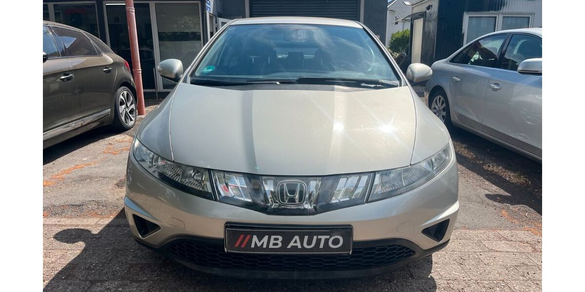 Honda Civic 194.000 km 1.990 &euro; Saarwellingen 66793