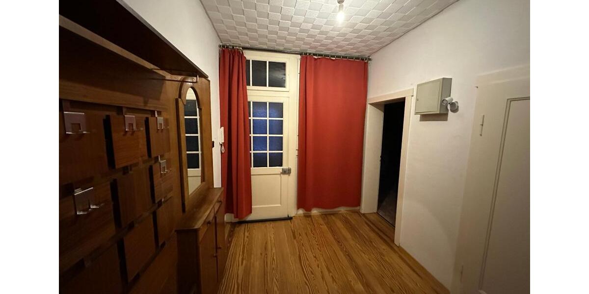 Etagenwohnung Saarbrücken Brebach-Fechingen - 4 Zimmer, 85 m&sup2;, 650&euro; | Angebot:25150577