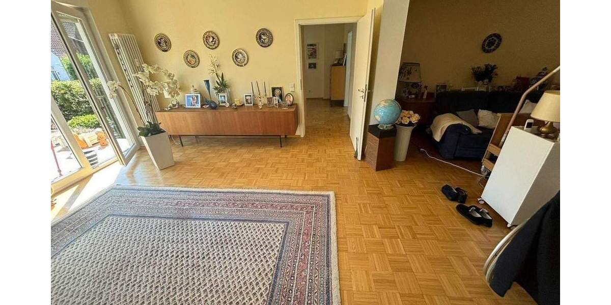 Etagenwohnung Saarbrücken Malstatt - 4 Zimmer, 130 m&sup2;, 1.200&euro; | Angebot:25969794