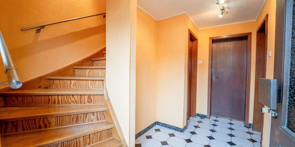 Reihenmittelhaus Saarlouis - 4 Zimmer, 110 m&sup2;, 279.000&euro; | Angebot:25737359