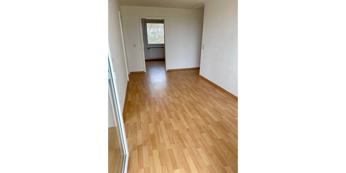 Etagenwohnung Saarbrücken Eschberg - 4 Zimmer, 67 m&sup2;, 157.000&euro; | Angebot:25731178