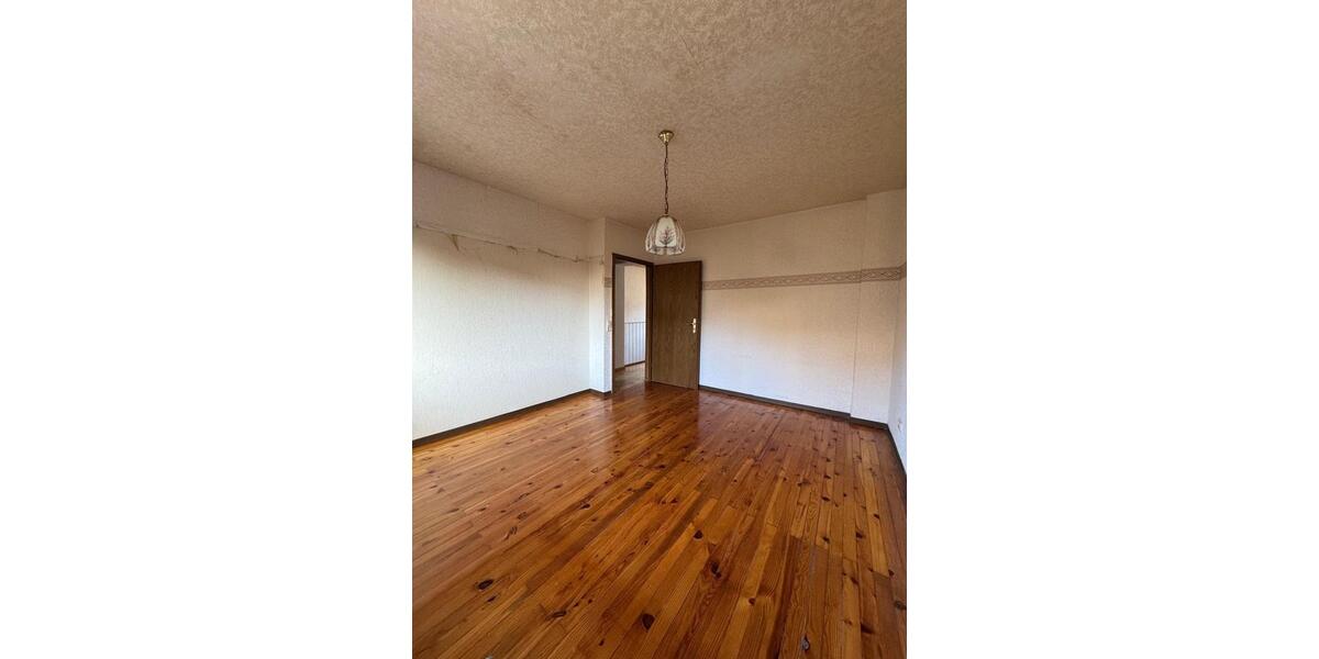 Reihenhaus Sankt Ingbert - 3 Zimmer, 88 m&sup2;, 149.000&euro; | Angebot:26697428