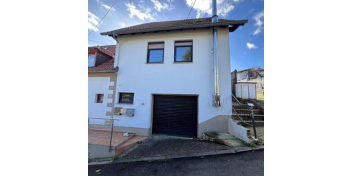 Terrassenwohnung Saarbrücken Brebach-Fechingen - 6 Zimmer, 120 m&sup2;, 215.000&euro; | Angebot:25289643