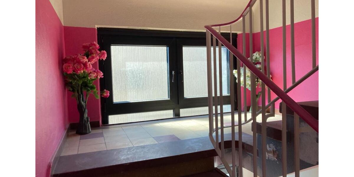Etagenwohnung Saarbrücken West - 1 Zimmer, 40 m&sup2;, 315&euro; | Angebot:26683699